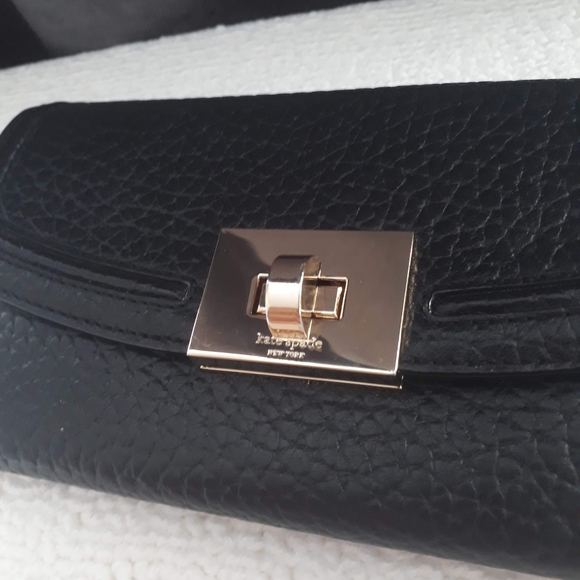 Kate Spade Wallet - Picture 1 of 11